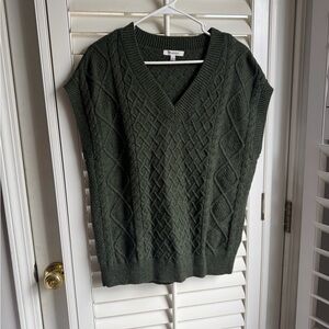 Madewell Dark Green V-Neck Cable Knit Sweater Vest